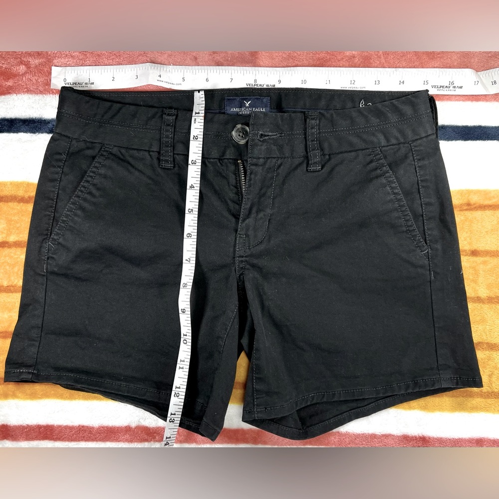 🌺American Eagle Women’s Midi Shorts🌸🌺